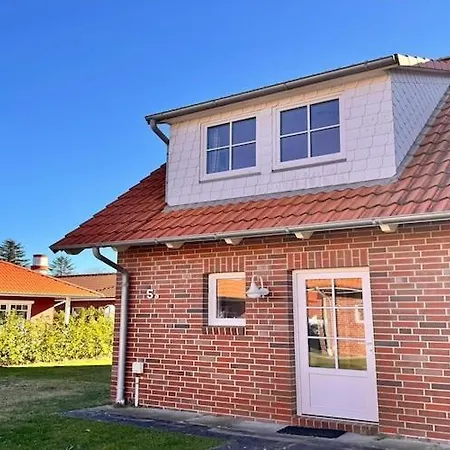 Doppelhaushaelfte In Burhave