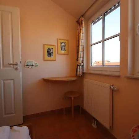 Apartment Doppelhaushaelfte In Burhave